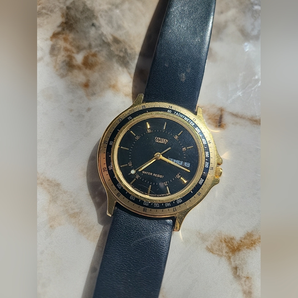 NOS NEW QUARTZ SPECIAL WATER RESIST MENS CITIZEN WATCH WITH DAY AND DATE